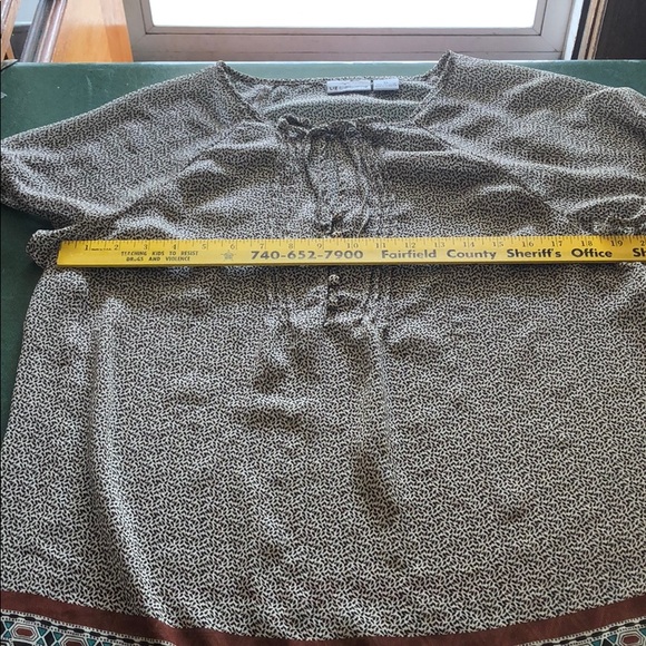 GUC short sleeved Liz Claiborne blouse - XL - Picture 4 of 5